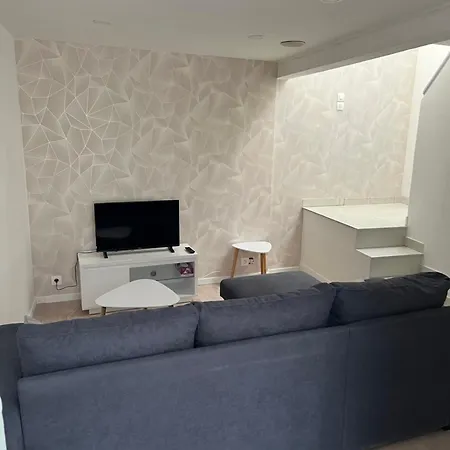 Petite Maison De Duplex 4 Personnes * Nemours